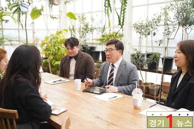 광주, 신동헌 광주시장, 신규 직원과 눈높이 소통.jpg